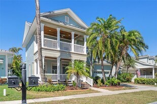 428 Islebay Dr in Apollo Beach, FL - Building Photo