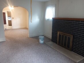 702 Elm St in Martins Ferry, OH - Building Photo - Building Photo