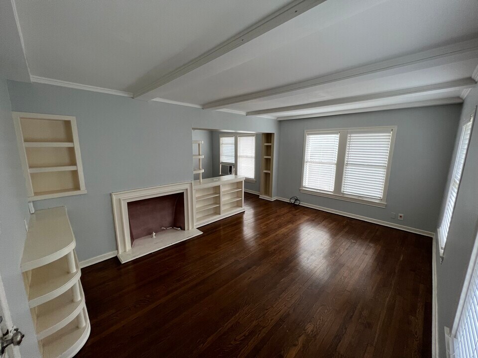 1655 Norfolk St Photo