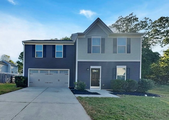 property at 2401 Everton Cir SE