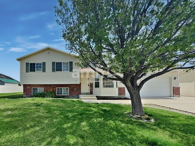 property at 2996 E 1530 S