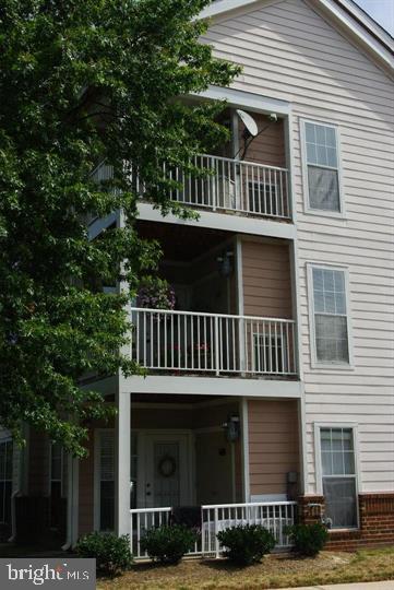 20950 Timber Ridge Terrace-Unit -301 in Ashburn, VA - Building Photo