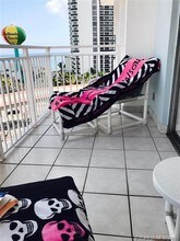 1801 S Ocean Dr-Unit -932 in Hallandale Beach, FL - Building Photo - Building Photo