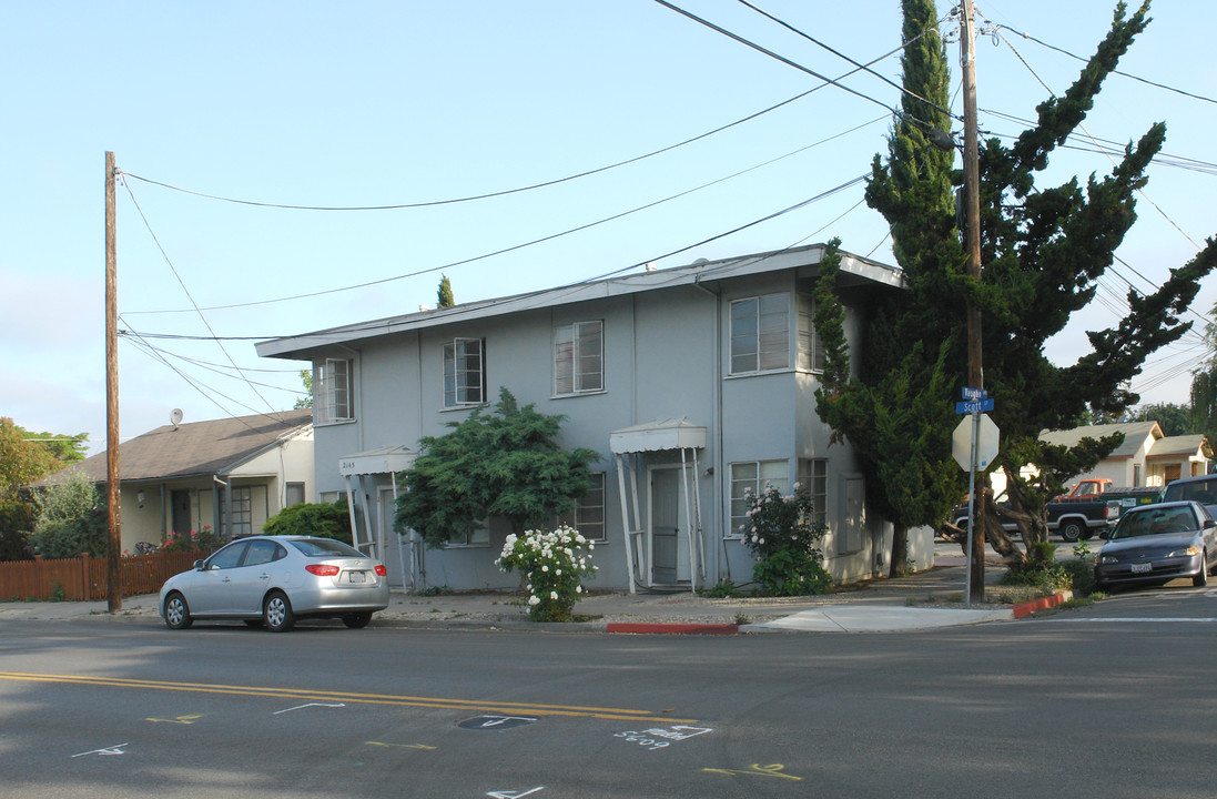 2145 Scott St in San Jose, CA - Building Photo