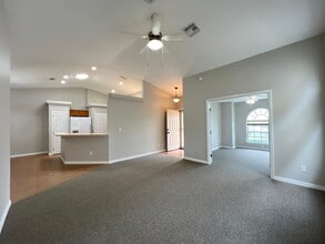 2342 SE 18th Cir in Ocala, FL - Building Photo - Building Photo