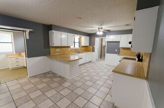 122 Loch Lomond Rd in San Angelo, TX - Building Photo - Building Photo