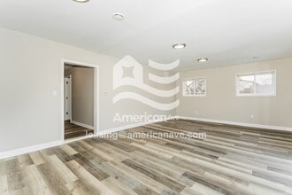 13341 Herbert Ave in Warren, MI - Building Photo - Building Photo
