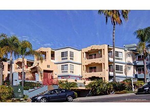 3502 Pringle St in San Diego, CA - Building Photo - Building Photo