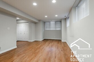 3216 N Racine Ave in Chicago, IL - Building Photo - Building Photo