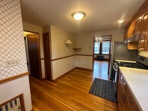 235 Ashcroft Rd in Medford, MA - Building Photo - Building Photo