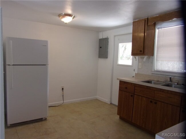 property at 1172 NE 1st St