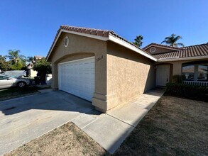 33017 Tulley Ranch Rd in Temecula, CA - Building Photo - Building Photo