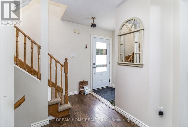 329 Perry Rd in Orangeville, ON - Building Photo - Building Photo