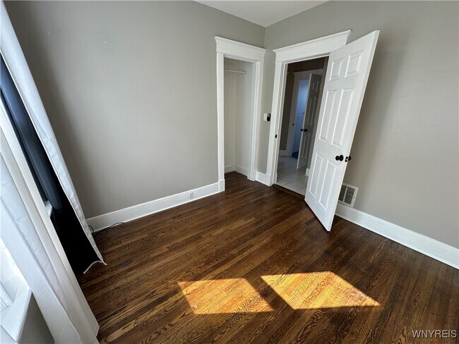 1133 Hertel Ave in Buffalo, NY - Building Photo - Building Photo