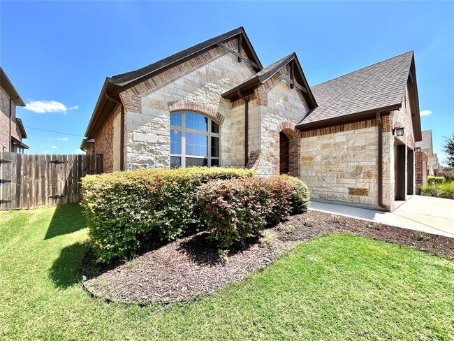 7001 Etna Way in Round Rock, TX - Building Photo - Building Photo