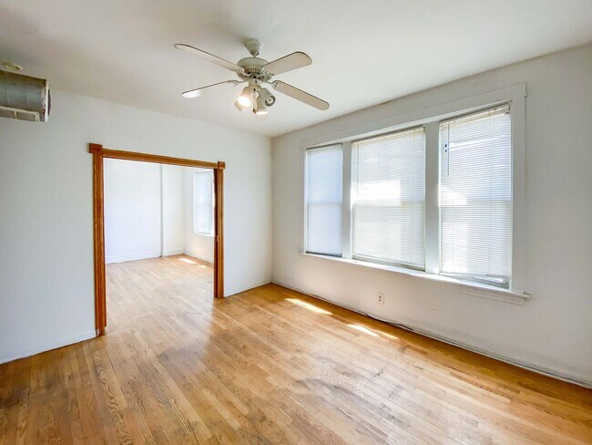 5102 N Winchester Ave, Unit 3 in Chicago, IL - Building Photo - Building Photo