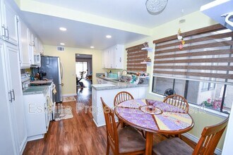 17148 Village 17 in Camarillo, CA - Building Photo - Building Photo