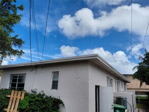 640 NW 77th St in Miami, FL - Building Photo - Building Photo