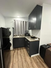 268 Meadowbrook Dr in San Diego, CA - Building Photo - Building Photo