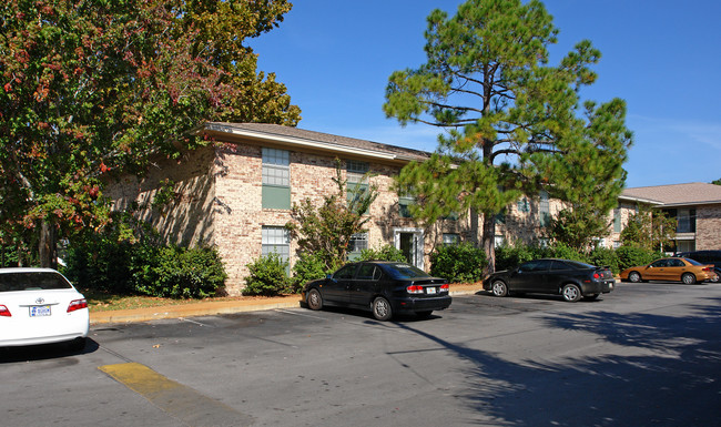 Heritage Apartments in Panama City Beach, FL - Foto de edificio - Building Photo