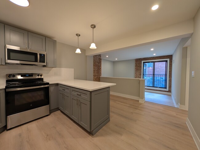 1214 N La Salle Dr, Unit E5 in Chicago, IL - Foto de edificio - Building Photo
