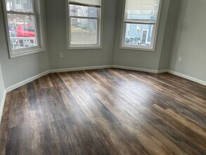 10 John St in Chelsea, MA - Building Photo - Building Photo