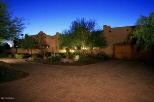 14022 N 83rd St in Scottsdale, AZ - Building Photo