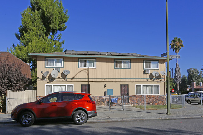 595 Avalani Ave in San Jose, CA - Building Photo - Building Photo