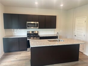 104 Lavender Cir in Calhoun, GA - Building Photo - Building Photo
