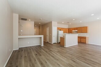 1710 Paradise Reef Ave in North Las Vegas, NV - Foto de edificio - Building Photo