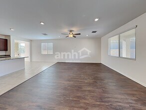 6872 Corte Casa Elegante in Tucson, AZ - Building Photo - Building Photo