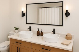 11200 NE 11th St in Bellevue, WA - Building Photo - Building Photo