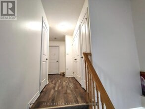 8-48 Lakelawn Rd in Grimsby, ON - Building Photo - Building Photo