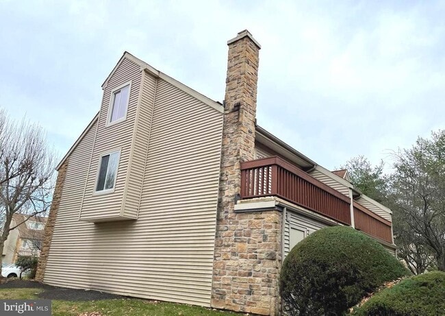 property at 214 Carriage Ct
