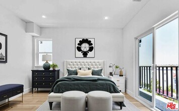 13463 1/2 Beach Ave in Marina Del Rey, CA - Building Photo - Building Photo