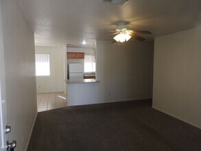 3342 Armour Ln in Kingman, AZ - Building Photo - Building Photo