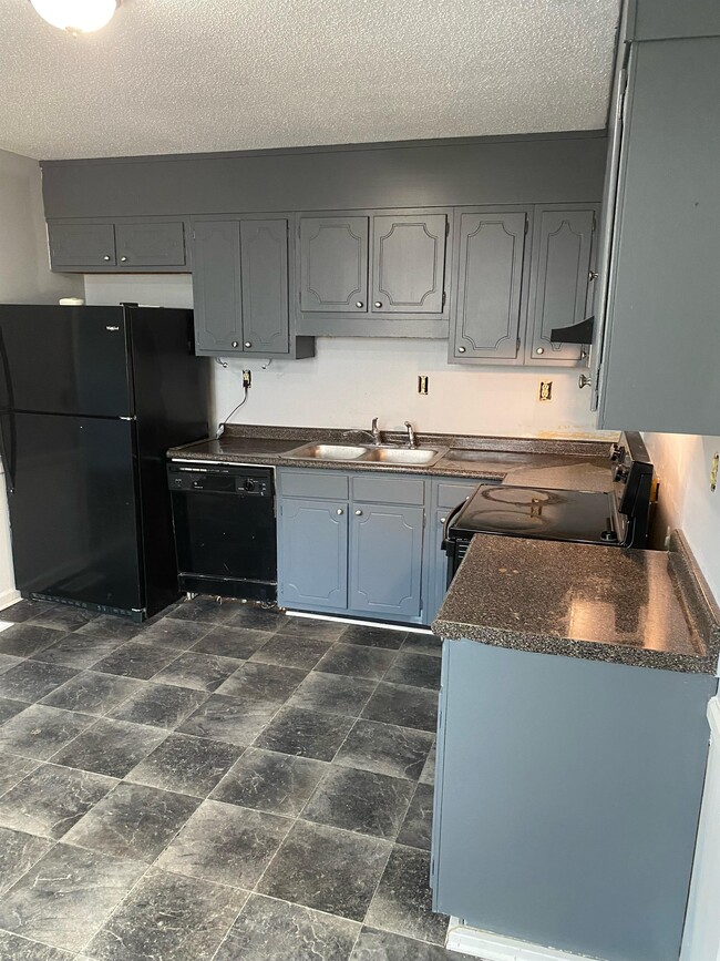 7621 Longstreet Dr in Raleigh, NC - Building Photo - Building Photo