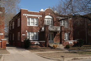 220 S Kansas St Apartments