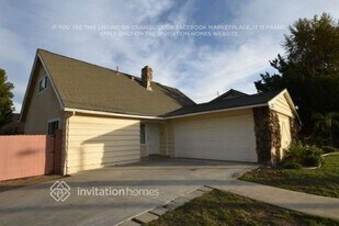 2025 S Main St in Corona, CA - Building Photo