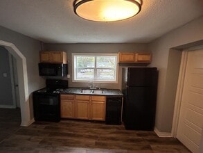 130 Everglades Blvd in Rossville, GA - Building Photo - Building Photo