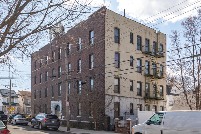 10166 125th St in South Richmond Hill, NY - Building Photo - Building Photo