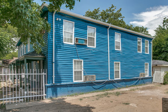 1724 Pear Street in Dallas, TX - Building Photo - Other