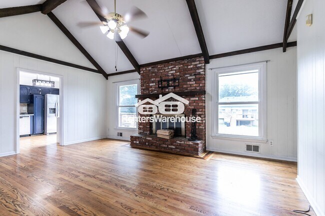 2707 NE 67th Pl in Kansas City, MO - Building Photo - Building Photo