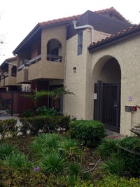 Villa Del Sol Apartments in Chatsworth, CA - Foto de edificio - Building Photo