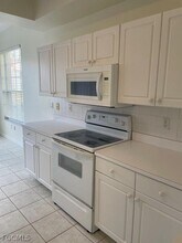 15190 Royal Windsor Ln in Ft. Myers, FL - Building Photo - Building Photo