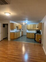 178 Jencks St, Unit 3 in Fall River, MA - Building Photo