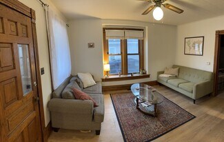 1923 Clay St in Cedar Falls, IA - Building Photo