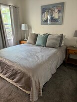 2105 Huntington Ln in Redondo Beach, CA - Building Photo