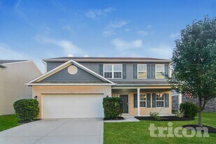 371 Wakefield Ct in Greenwood, IN - Building Photo