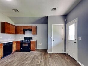 1685 Sussex St in Newcastle, OK - Building Photo - Building Photo